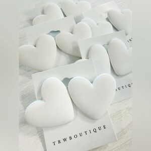 ❤️ New! Valentine’s White Heart Stud Earrings